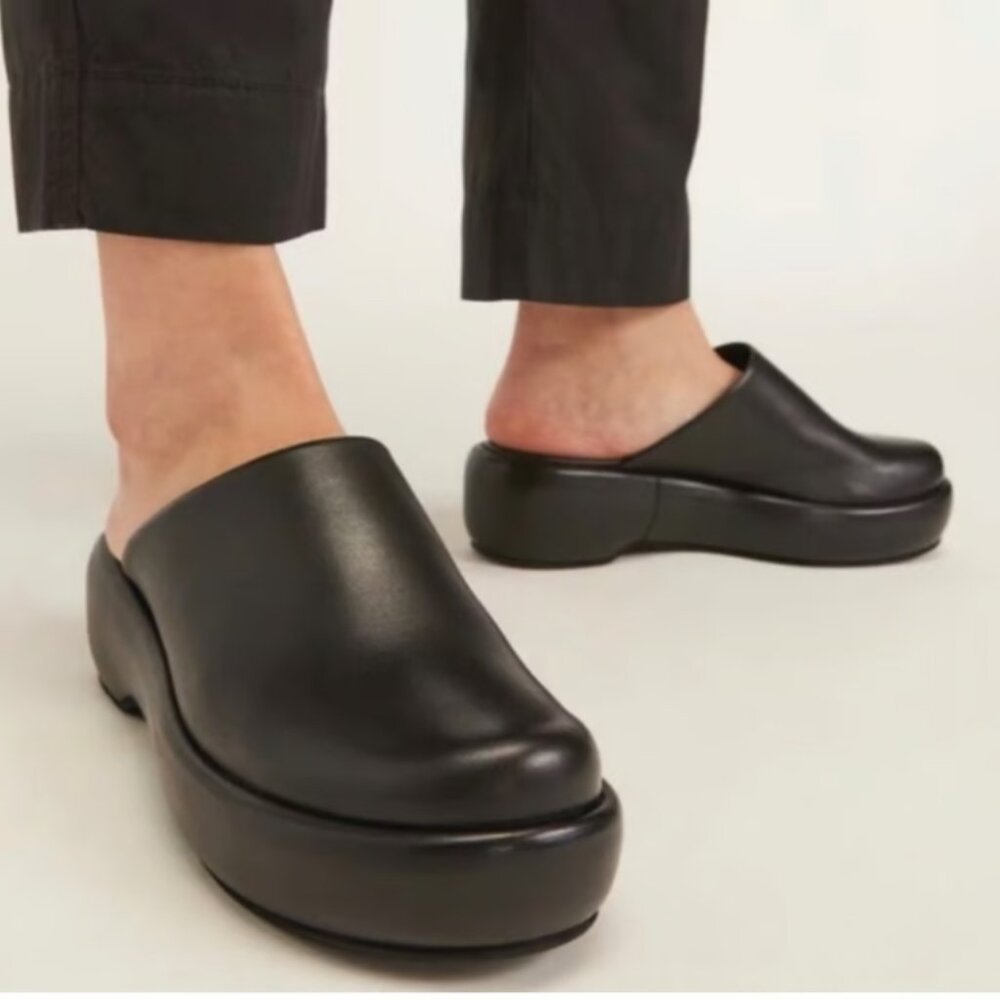 Everlane The Puffa Platform Clog black leather chunky 90s Y2K size 9